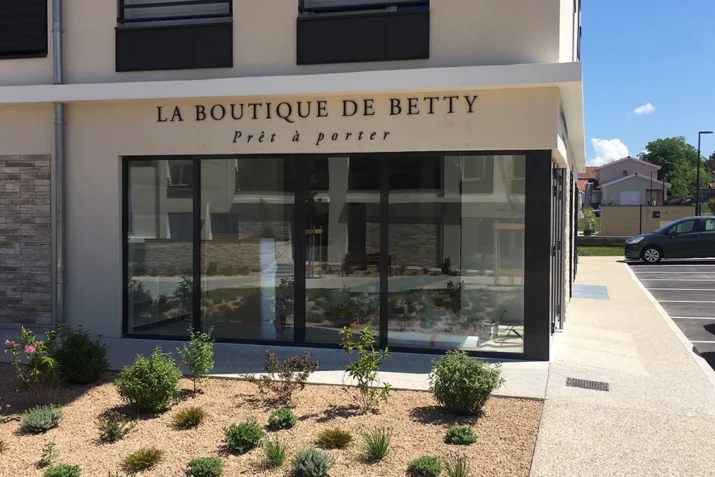 enseigne support signalétique